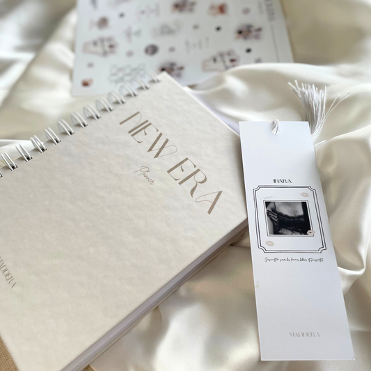 Pack complet – New Era Planner, Stickers & Marque-Page Inara